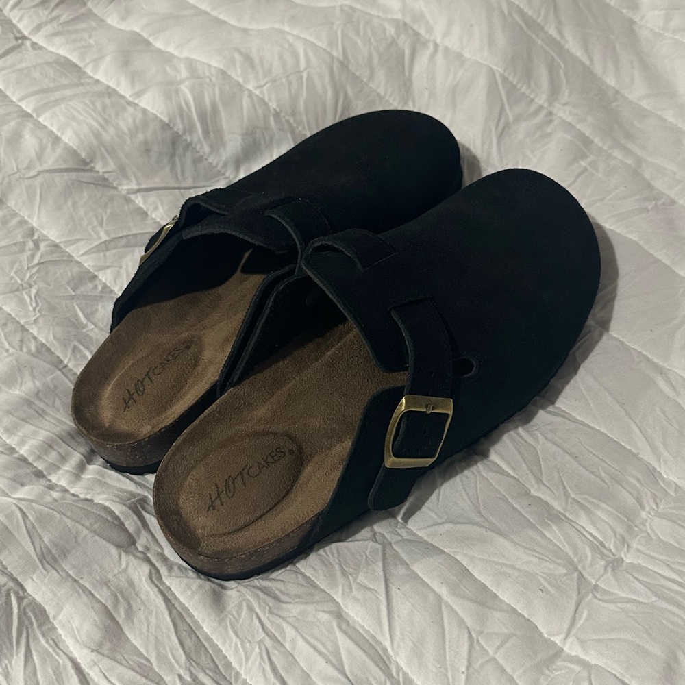 New Clogs - Picture 2 of 3